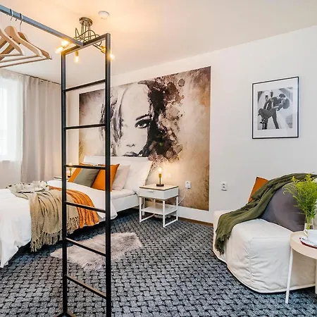 Romantic Apts By Michal&friends * Praga