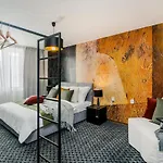 Romantic Apts By Michal&friends *