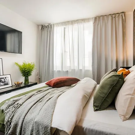 Romantic Apts By Michal&friends Апартаменты Прага